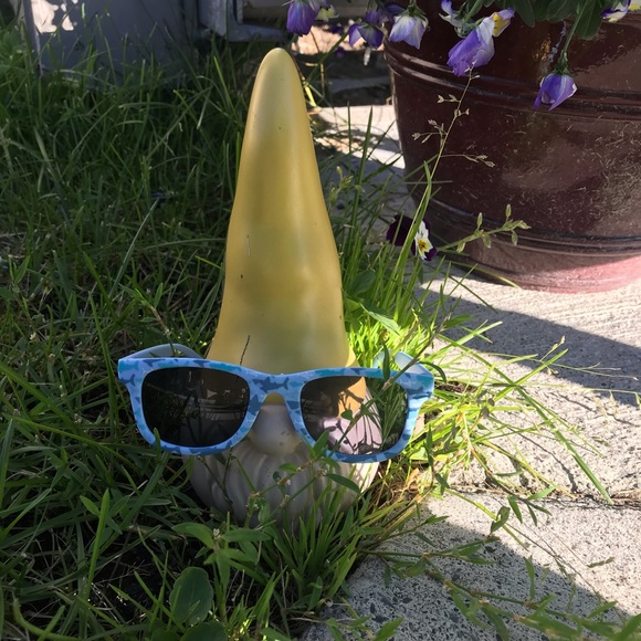 Meet your Posher, Mary - Picture 1 of 1